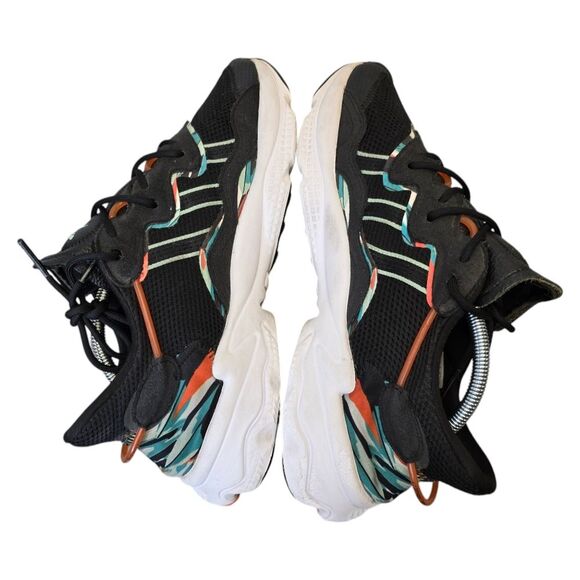 Adidas Men's 10.5 Ozweego Black/Cloud White Tropical Print Sneakers FZ3829 - Picture 5 of 15